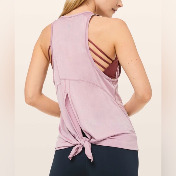 Lululemon Goal Up Tank - Picture 2 of 14